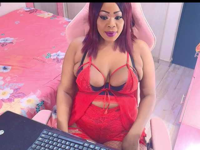 kimberlybellu live cam on BongaCams