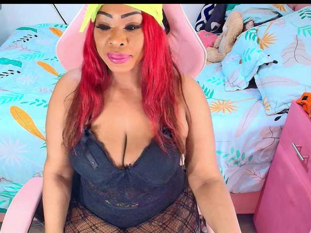 kimberlybellu live cam on BongaCams