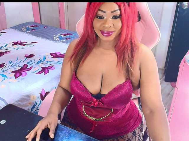 kimberlybellu live cam on BongaCams