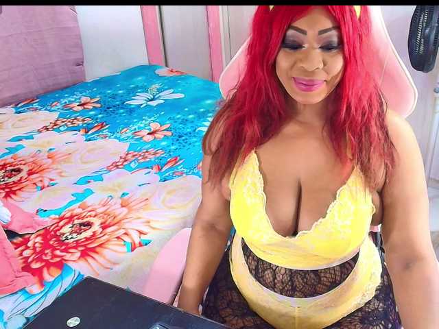kimberlybellu live cam on BongaCams