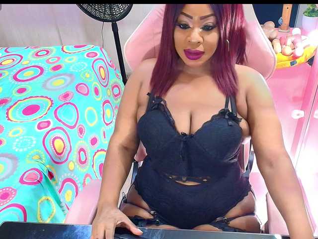 kimberlybellu live cam on BongaCams