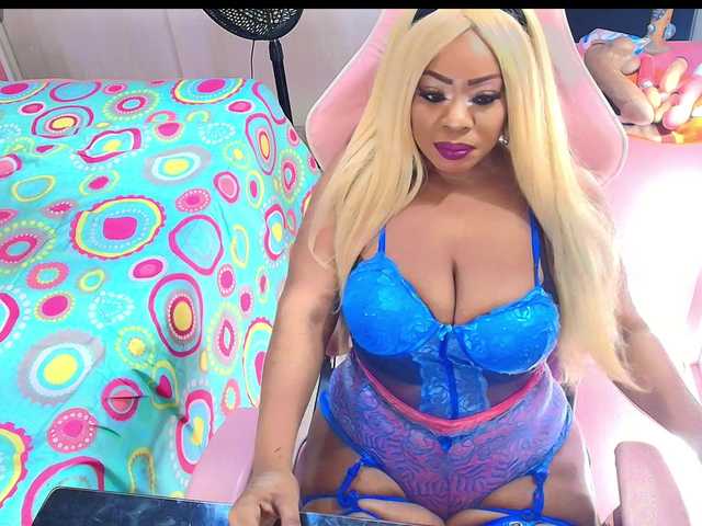 kimberlybellu live cam on BongaCams