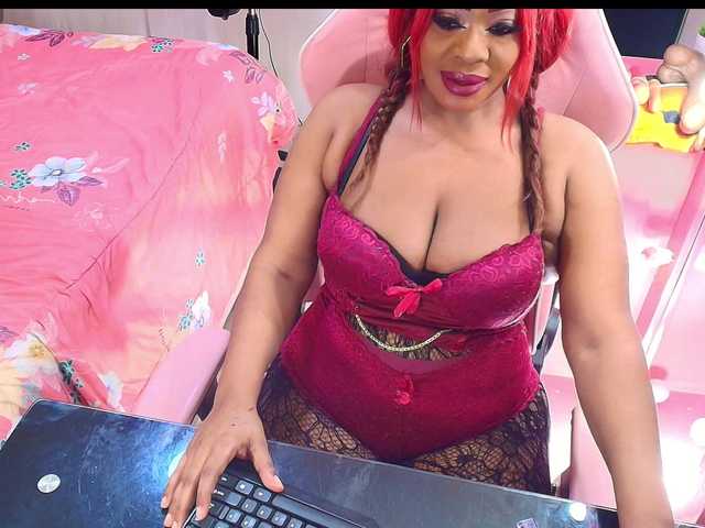 kimberlybellu live cam on BongaCams