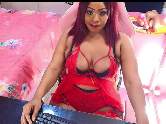 kimberlybellu live cam on BongaCams