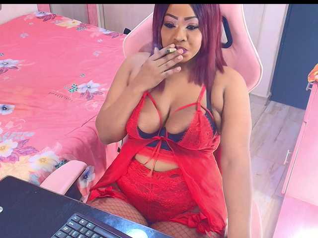 kimberlybellu live cam on BongaCams