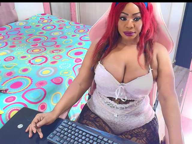 kimberlybellu live cam on BongaCams