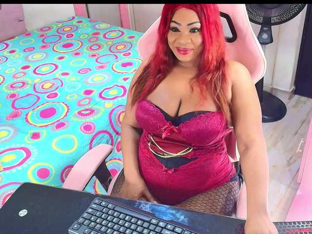 kimberlybellu live cam on BongaCams