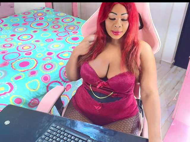 kimberlybellu live cam on BongaCams