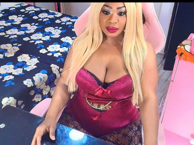 kimberlybellu live cam on BongaCams
