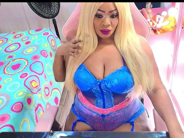kimberlybellu live cam on BongaCams