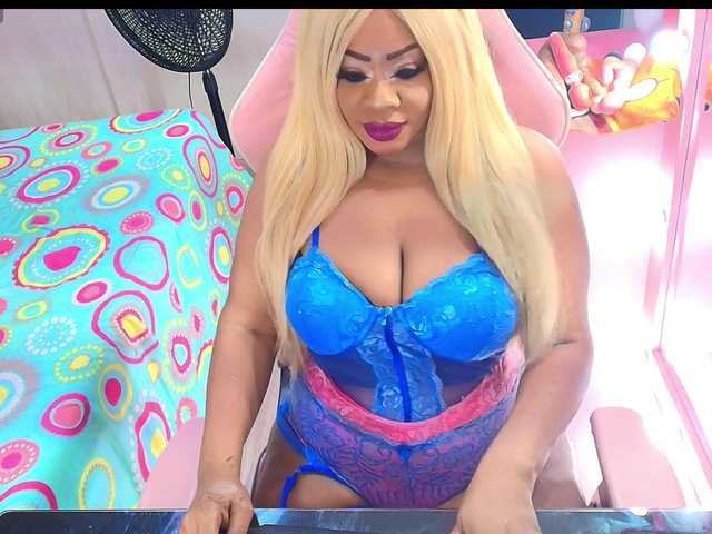 kimberlybellu live cam on BongaCams