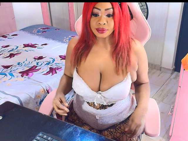 kimberlybellu live cam on BongaCams
