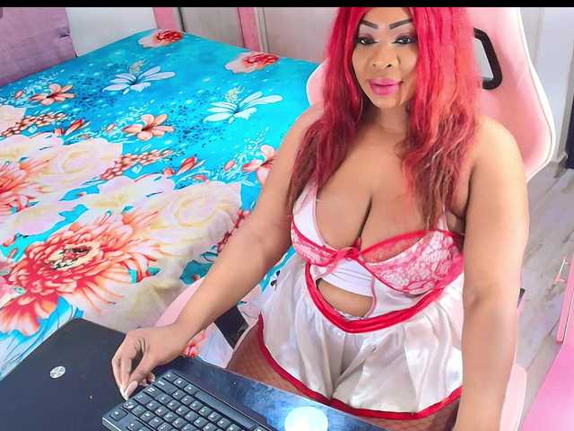 kimberlybellu live cam on BongaCams