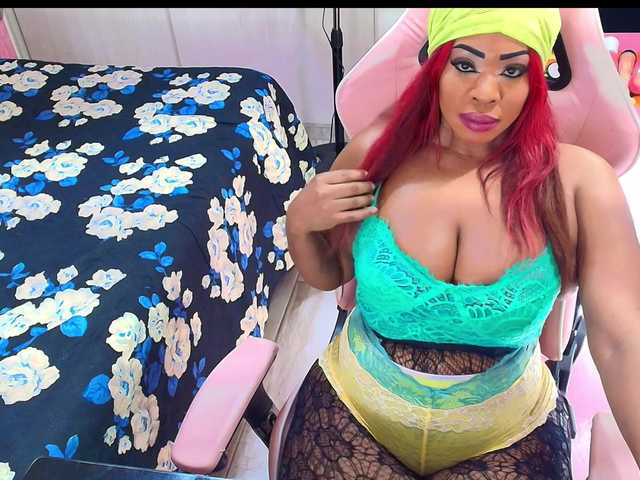kimberlybellu live cam on BongaCams