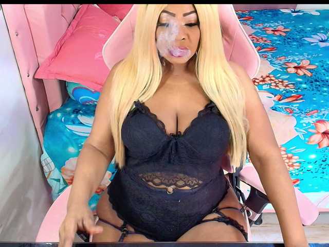 kimberlybellu live cam on BongaCams