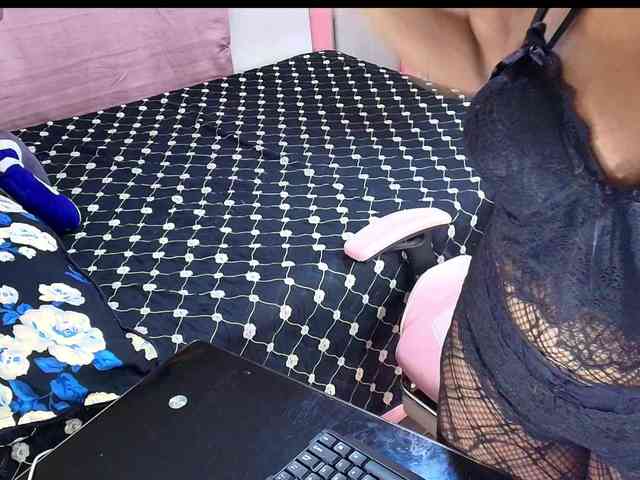 kimberlybellu webcam