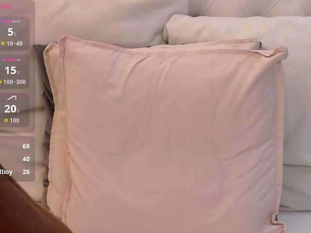 CelineHinton live cam on BongaCams