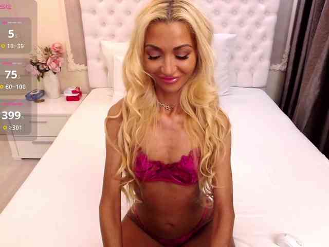 CelineHinton webcam
