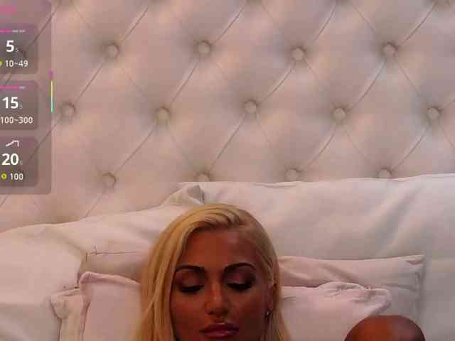 CelineHinton webcam
