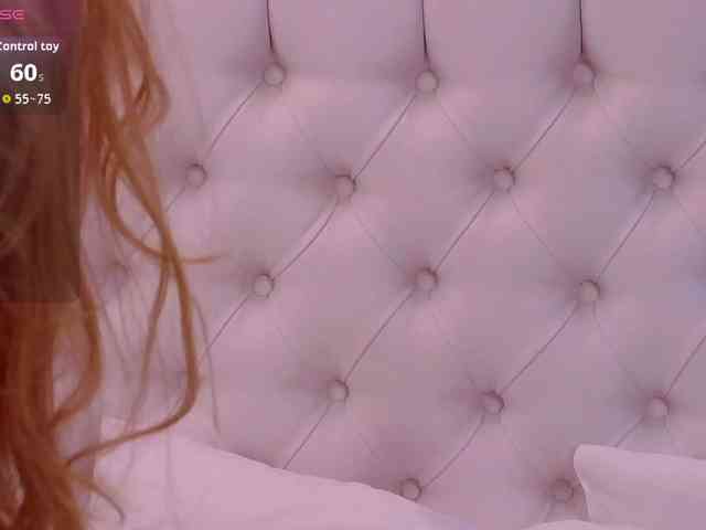 CelineHinton webcam