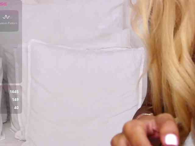 CelineHinton webcam