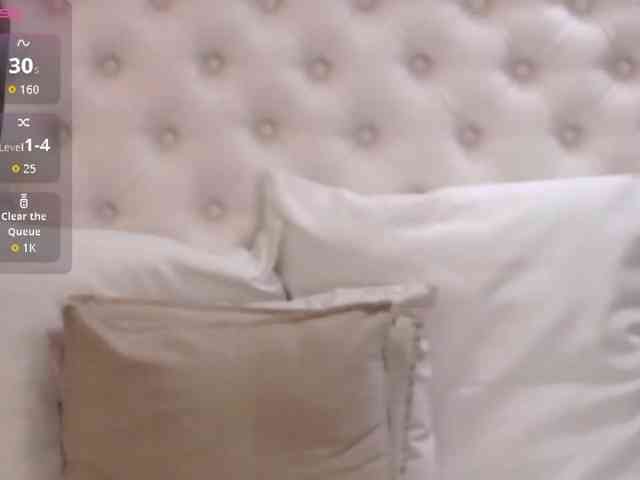 CelineHinton webcam