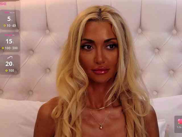 CelineHinton webcam