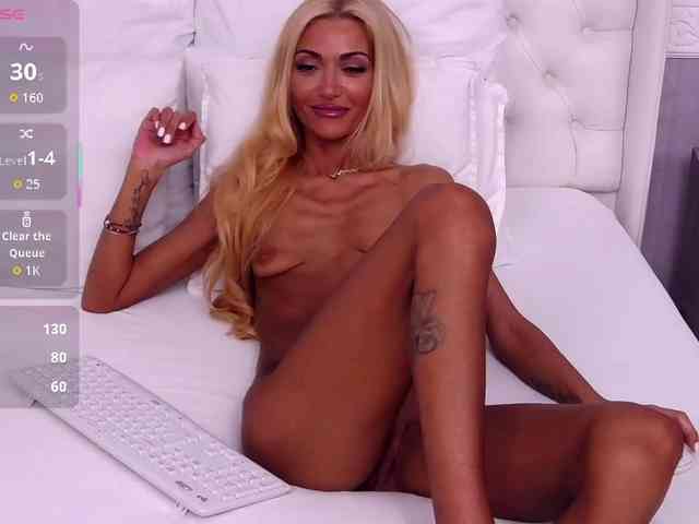 CelineHinton webcam