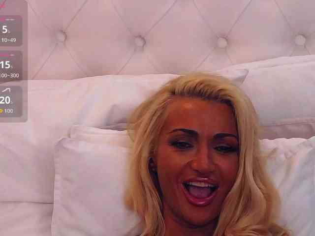 CelineHinton webcam