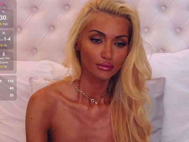 CelineHinton webcam