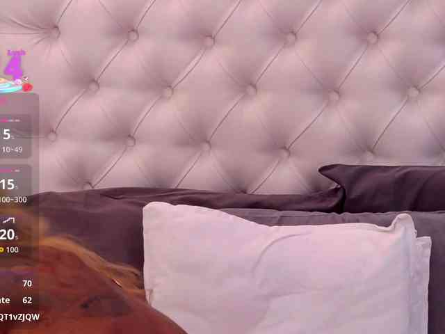 CelineHinton webcam