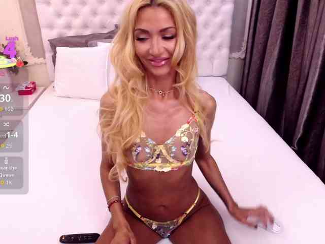 CelineHinton webcam