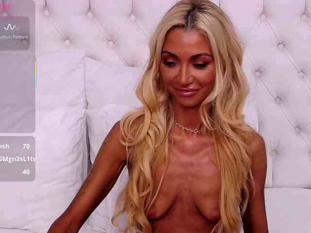 CelineHinton webcam
