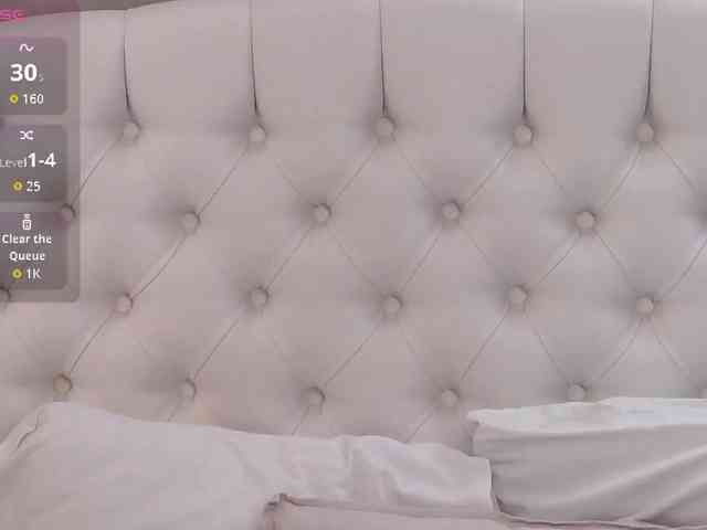 CelineHinton webcam