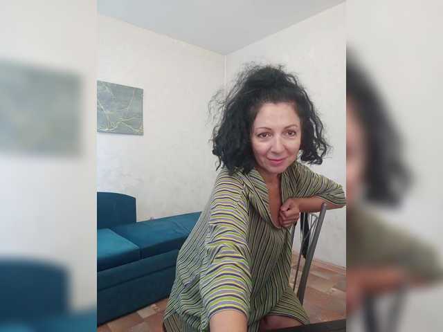 le modèle NatalinaJazzy est en webcam porno dans un show sur le site bongacams, il possède les tags suivants: White/Caucasian,Brunette,Shaved