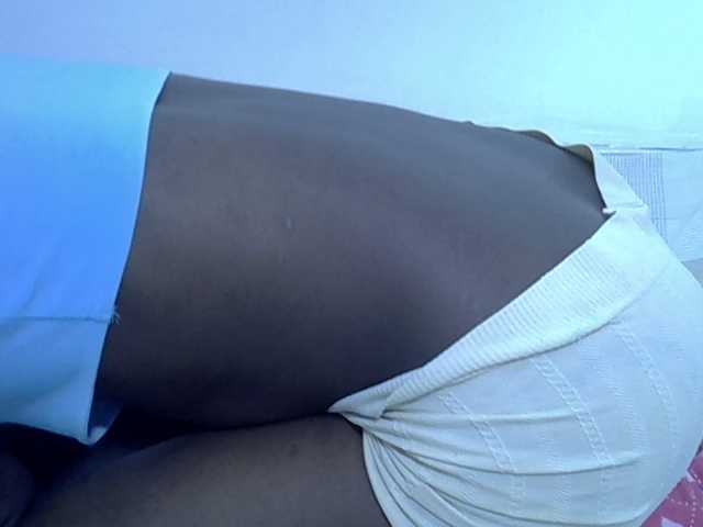 sexyass20 live cam on BongaCams