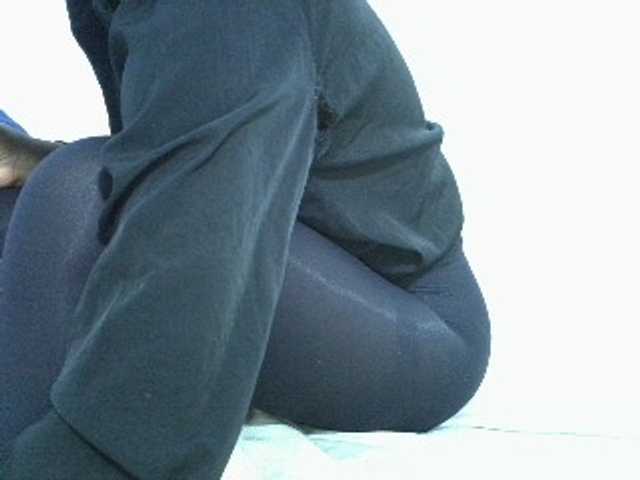 sexyass20 live cam on BongaCams