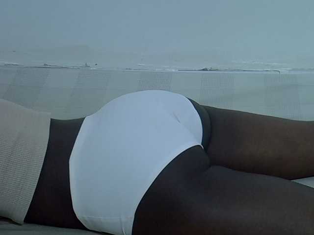 sexyass20 live cam on BongaCams