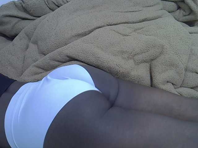 sexyass20 live cam on BongaCams