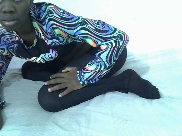 sexyass20 live cam on BongaCams