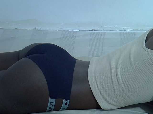 sexyass20 live cam on BongaCams