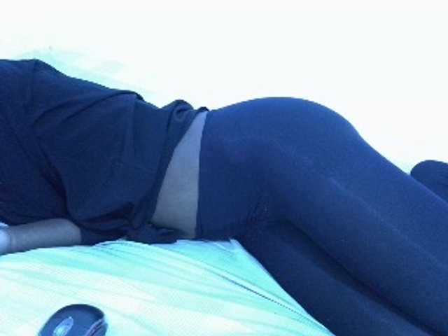sexyass20 live cam on BongaCams