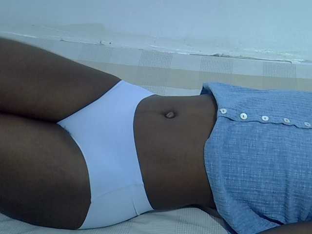 sexyass20 live cam on BongaCams