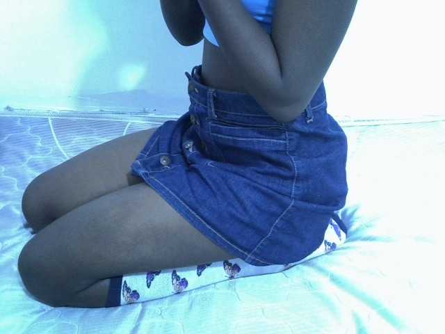 sexyass20 live cam on BongaCams