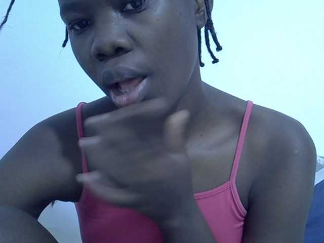sexyass20 live cam on BongaCams