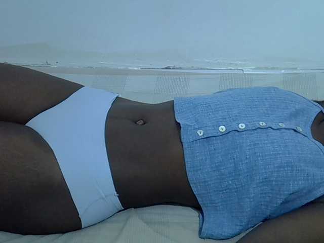 sexyass20 live cam on BongaCams