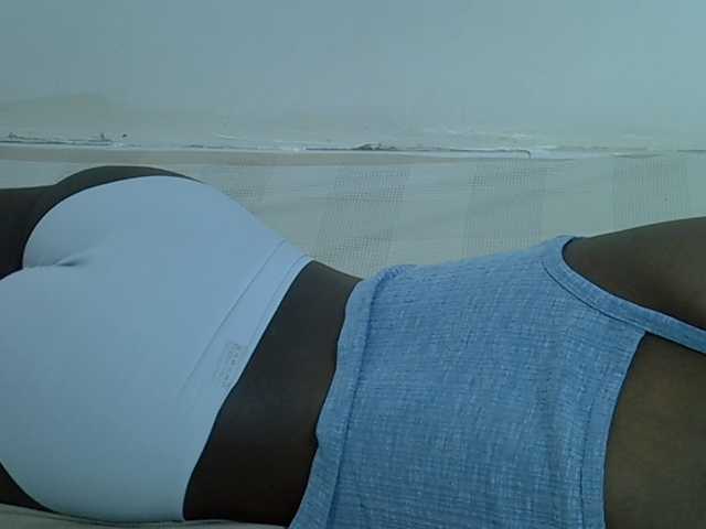sexyass20 live cam on BongaCams
