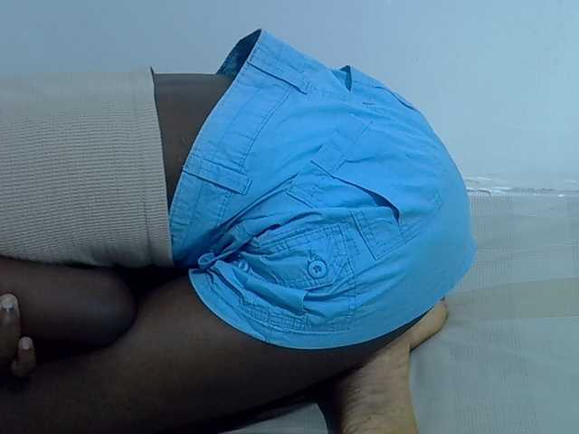 sexyass20 live cam on BongaCams