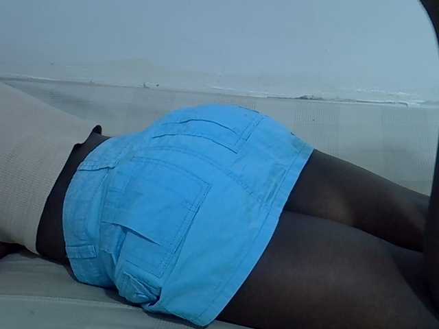 sexyass20 live cam on BongaCams