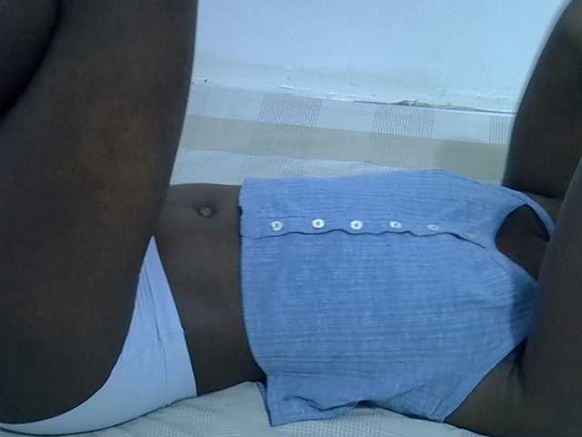 sexyass20 live cam on BongaCams